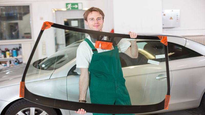 Repairing Your Car’s Auto Glass in MD