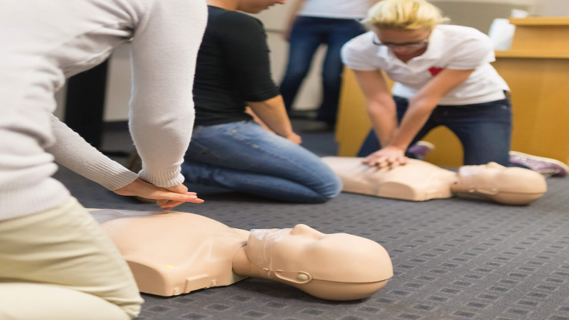 Finding Information on CPR and First-Aid Certification Online in the Twin Cities Is Not Complex