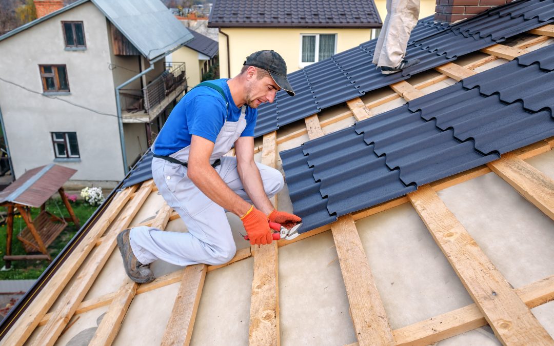 Signs You Need a Roof Contractor in Logansport, IN for Immediate Roof Replacement