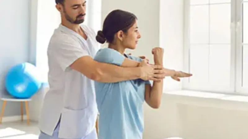Non-Surgical Spinal Decompression vs. Traditional Traction: What’s the Difference?