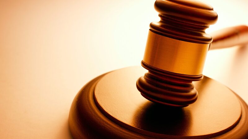 Ampliando el acceso a la justicia mediante abogados de inmigración gratuitos