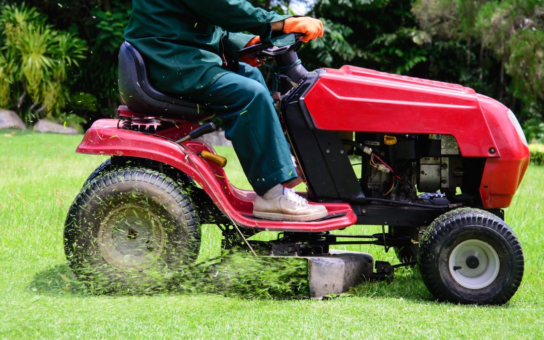 Redefine Your Yard Work With Professional Lawn Equipment Minneapolis, MN Services