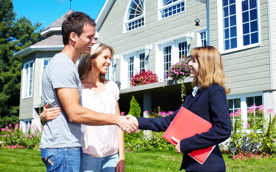 Smooth Real Estate Closings Await with a Trusted Realtor Park Shore FL Partner