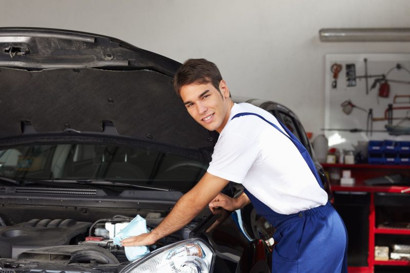 How Auto Body Restoration Mechanicsville, VA Services Bring Classic Cars Back to Life