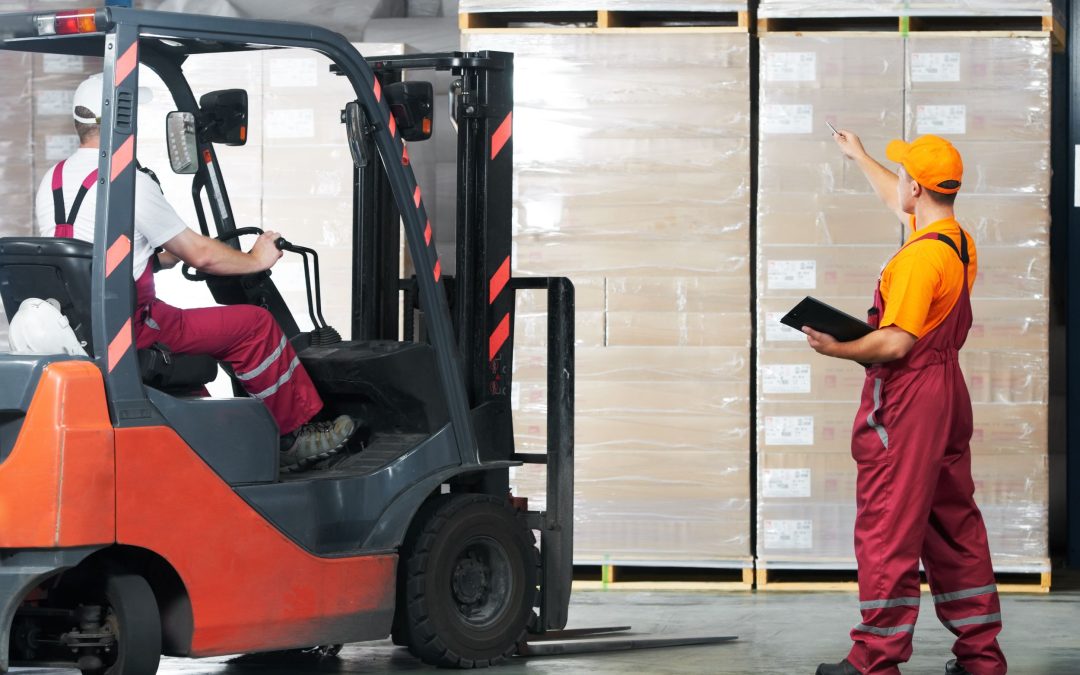 Save time and boost efficiency by choosing a forklift with a driver in Dallas, TX, for your next project.