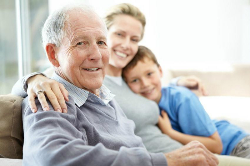 Find Peace of Mind With a Live-In Caregiver in Minnetonka, MN Families Can Trust